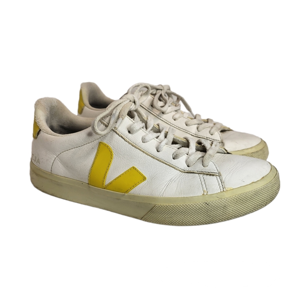 Veja campo white with yellow trim lace up rubber sole size 9